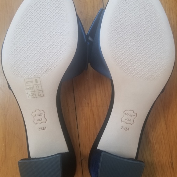 Tory Burch Valentina Sandals - Picture 3 of 4